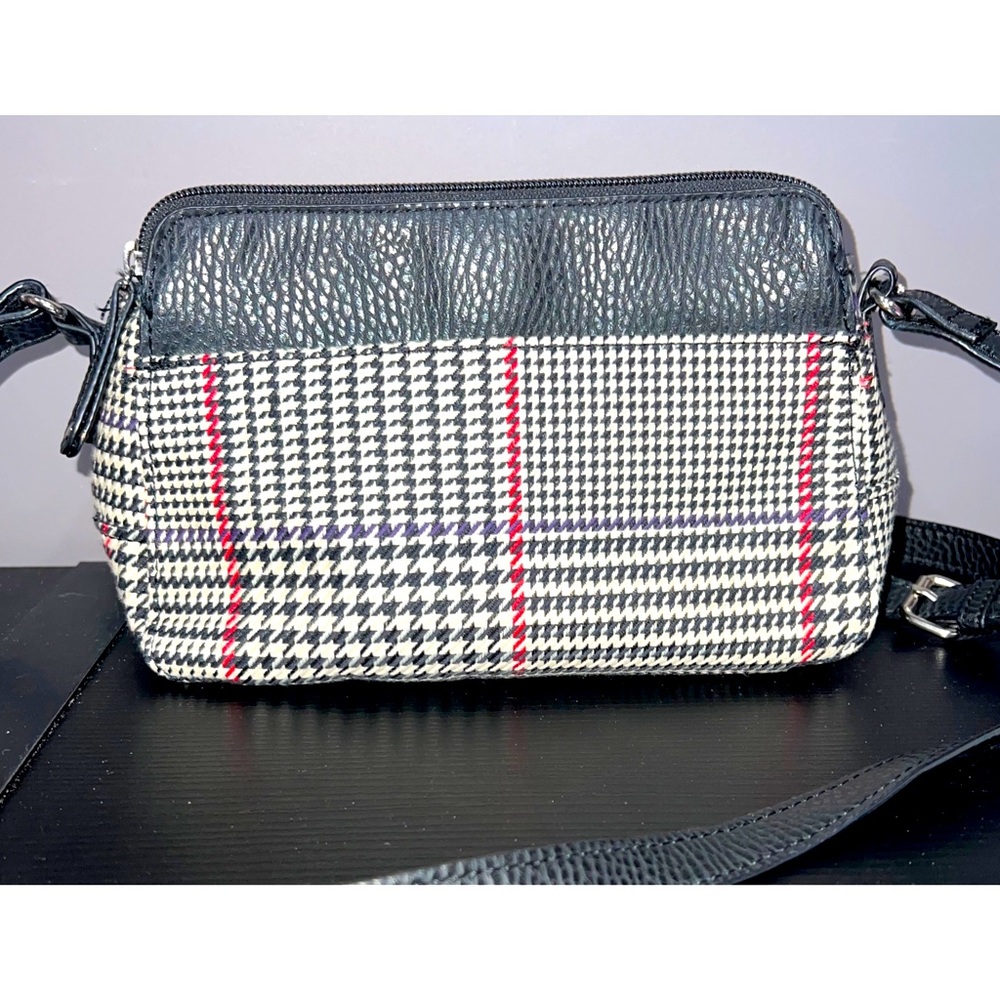 𐙚⋆˚✿˖° Chaps Houndstooth Black/White shoulder Bag 𐙚⋆˚✿˖° - Picture 6 of 10